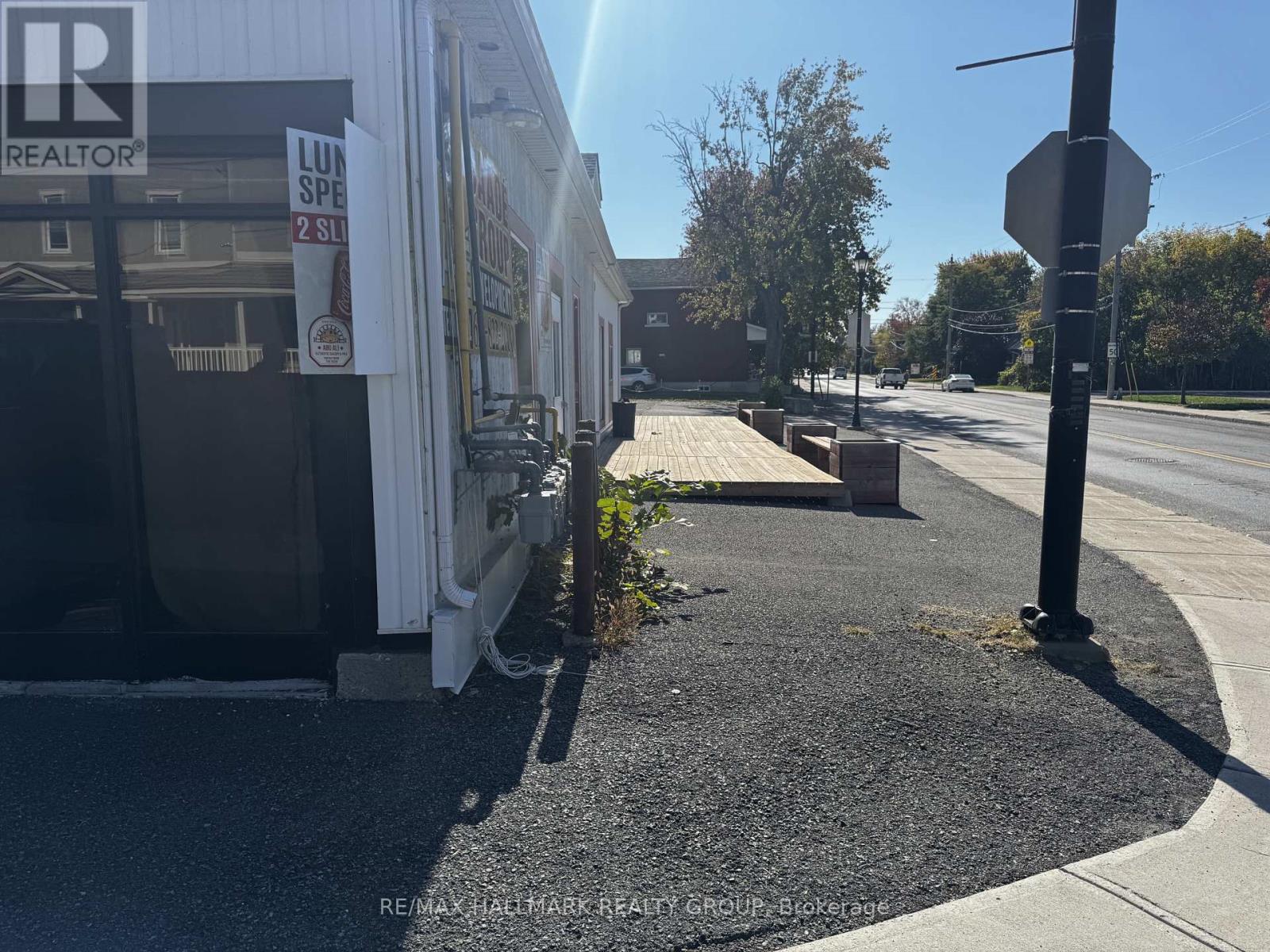 8228 Victoria Street, Ottawa, Ontario  K0A 2P0 - Photo 2 - X12756982