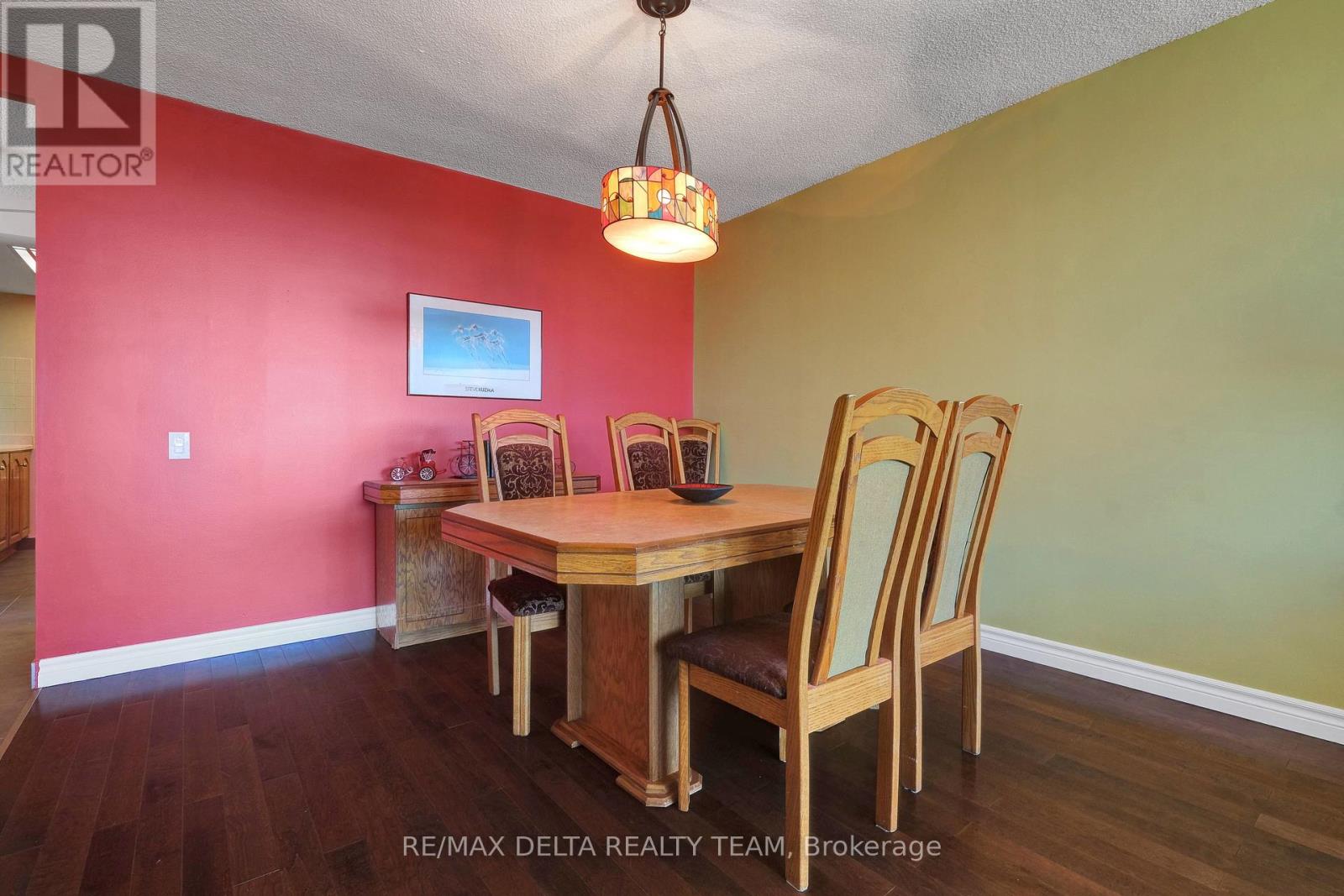 1001 - 555 Brittany Drive, Ottawa, Ontario  K1K 4C5 - Photo 10 - X12756880