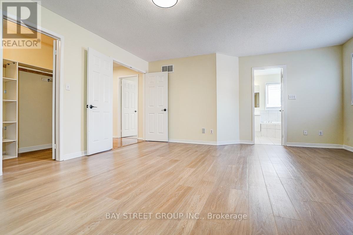 1021 Trail Valley Drive, Oshawa, Ontario  L1K 2W3 - Photo 21 - E12757942