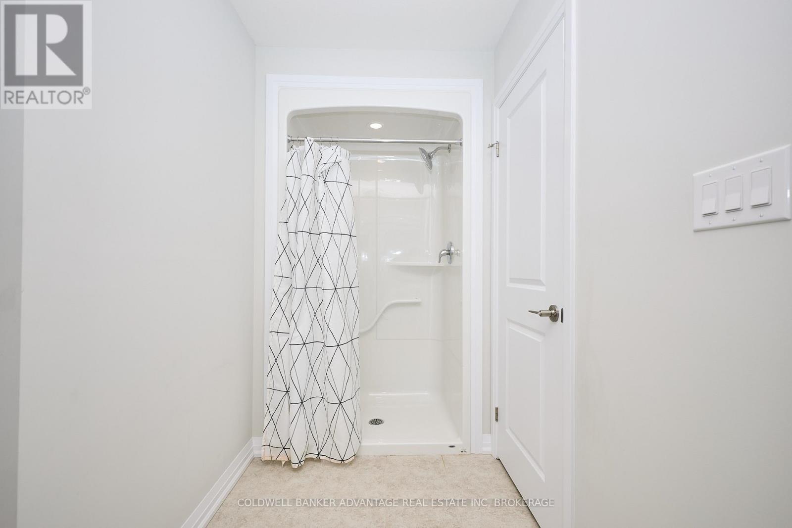 90 West Creek Court, Welland, Ontario  L3C 0K8 - Photo 23 - X12661456