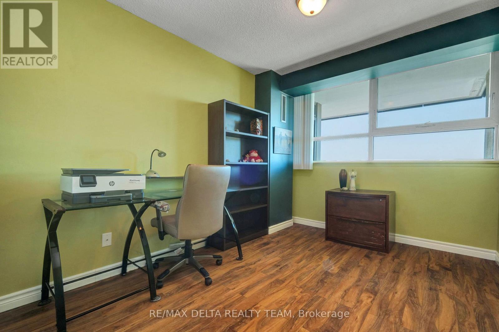 1001 - 555 Brittany Drive, Ottawa, Ontario  K1K 4C5 - Photo 16 - X12756880