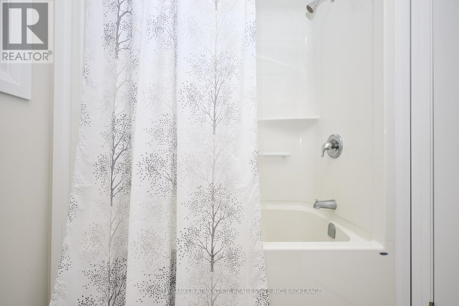 90 West Creek Court, Welland, Ontario  L3C 0K8 - Photo 29 - X12661456