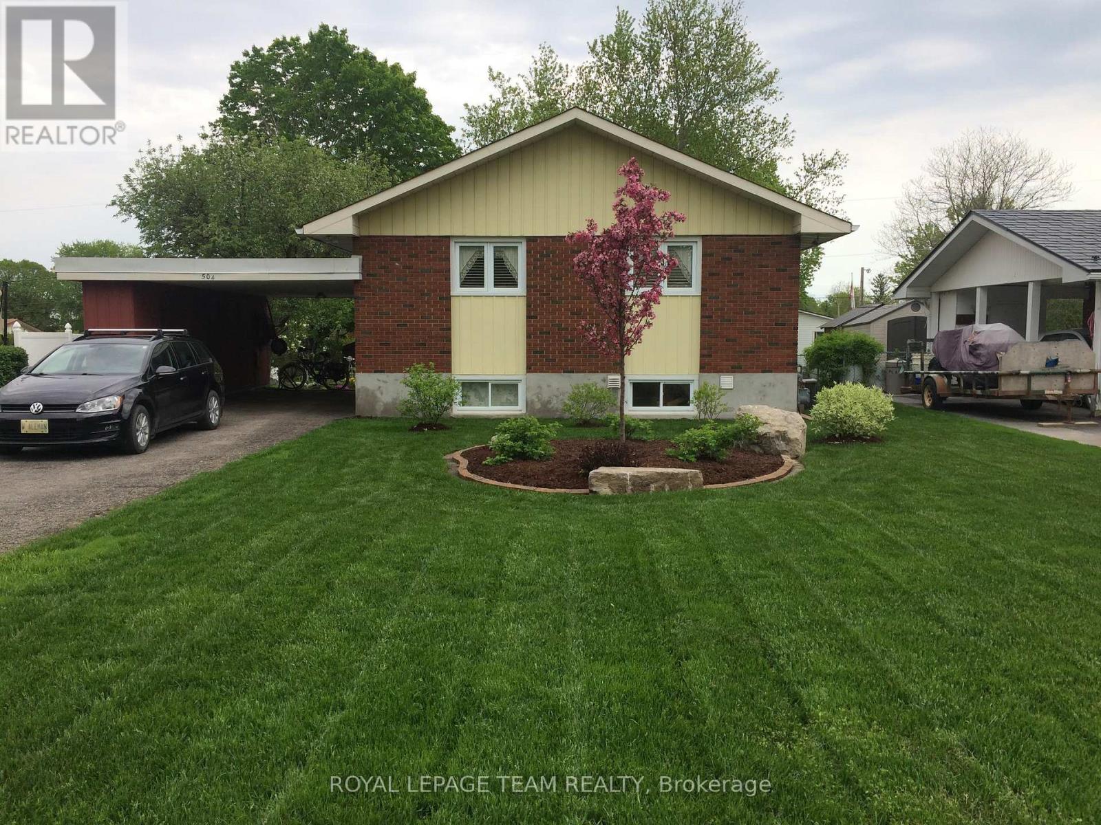 504 Clothier Street E, North Grenville, Ontario  K0G 1J0 - Photo 3 - X12757284