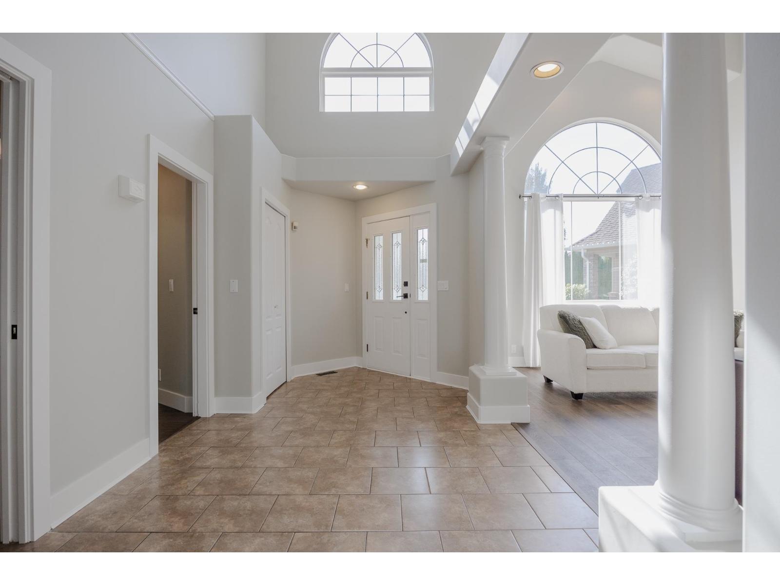 20763 91a Avenue, Langley, British Columbia  V1M 2P6 - Photo 4 - R3086060