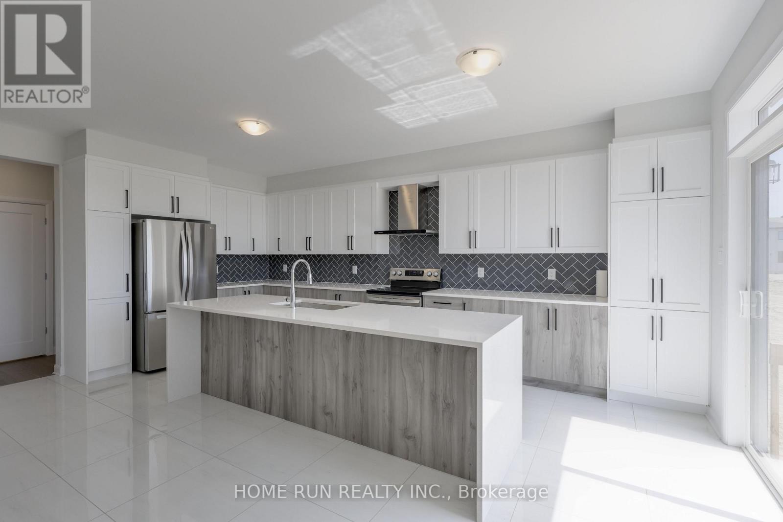 218 Elsie Macgill Walk, Ottawa, Ontario  K2W 0L5 - Photo 12 - X12757310