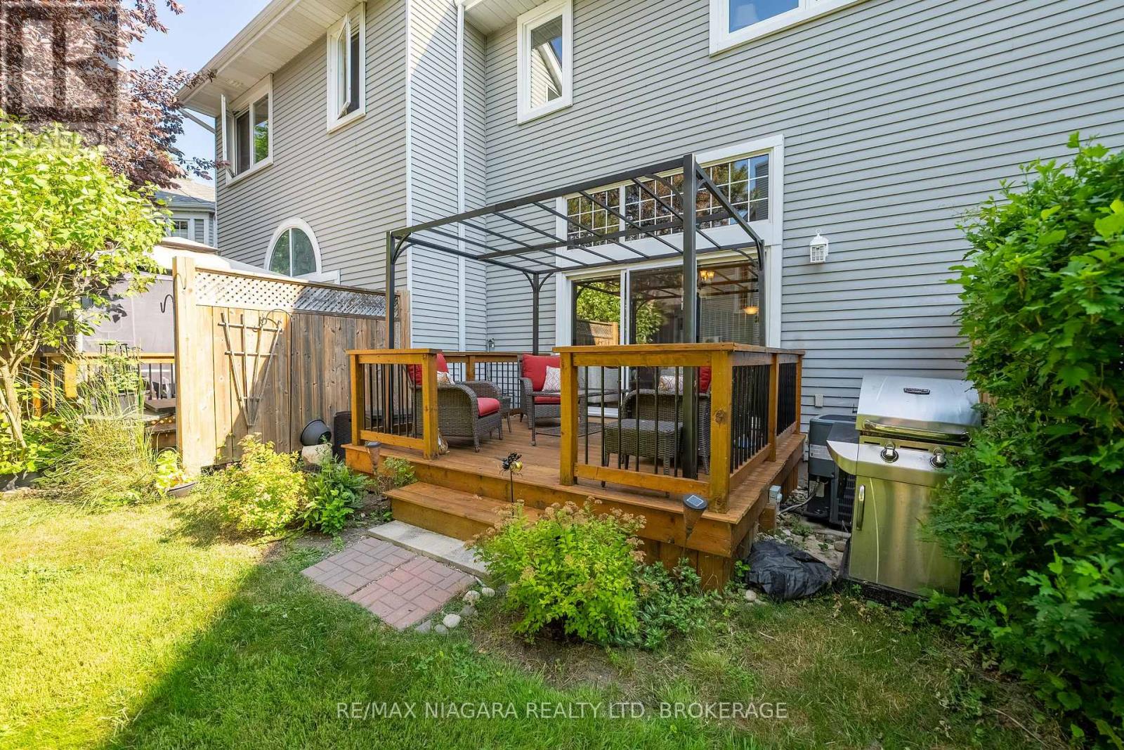 41 - 15 Lakeside Drive, St. Catharines (Port Weller), Ontario  L2M 1P3 - Photo 23 - X12757750