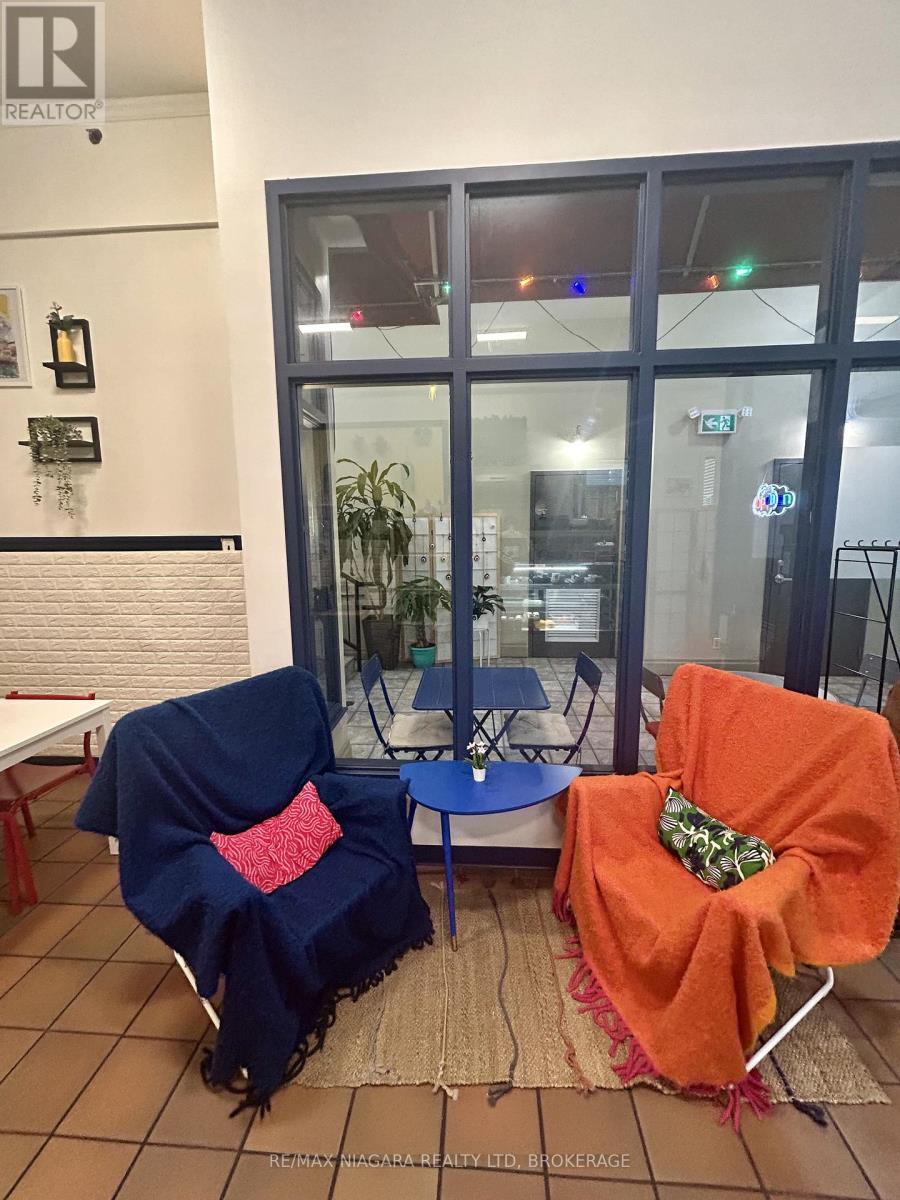 112 - 17 Lock Street, St. Catharines (Port Dalhousie), Ontario  L2N 5B6 - Photo 8 - X12757812