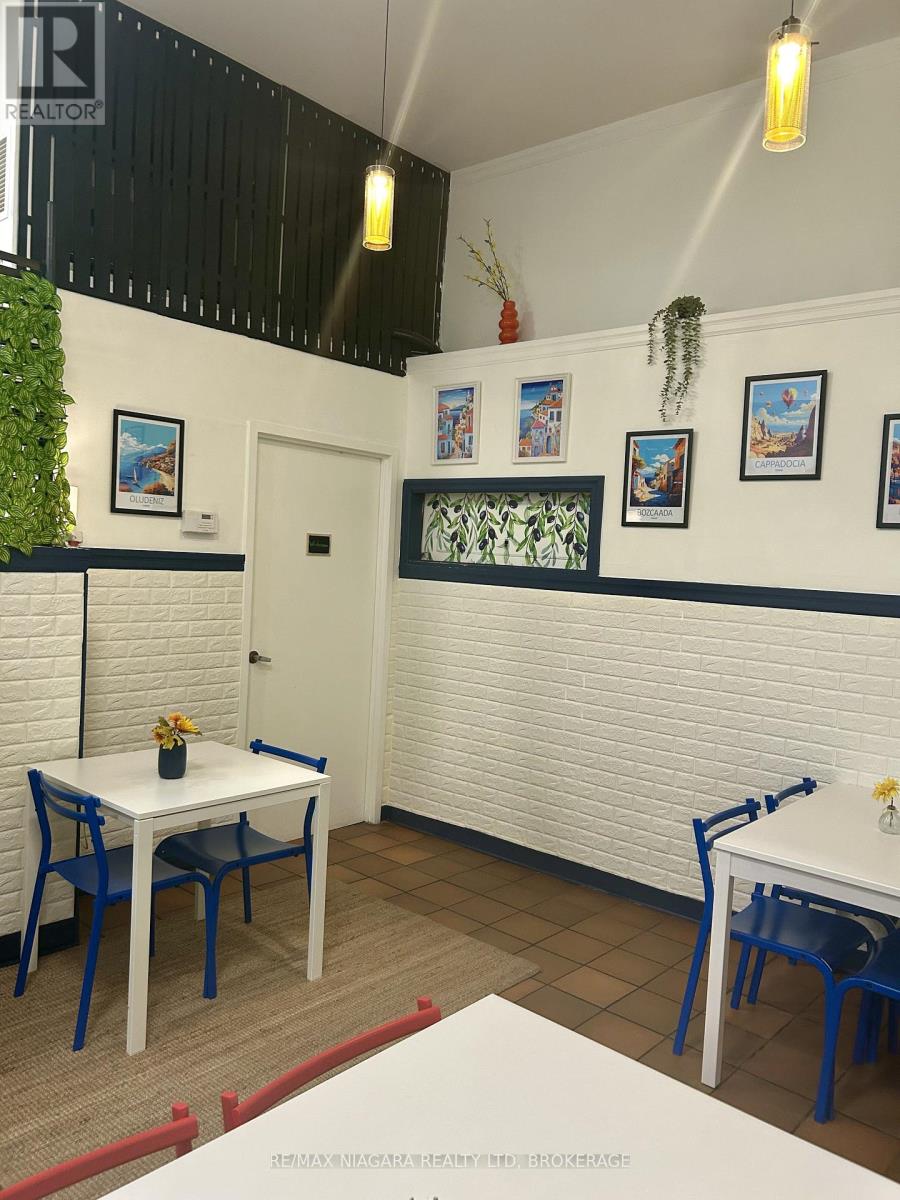 112 - 17 Lock Street, St. Catharines (Port Dalhousie), Ontario  L2N 5B6 - Photo 15 - X12757812