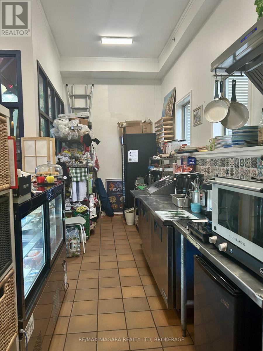 112 - 17 Lock Street, St. Catharines (Port Dalhousie), Ontario  L2N 5B6 - Photo 13 - X12757812