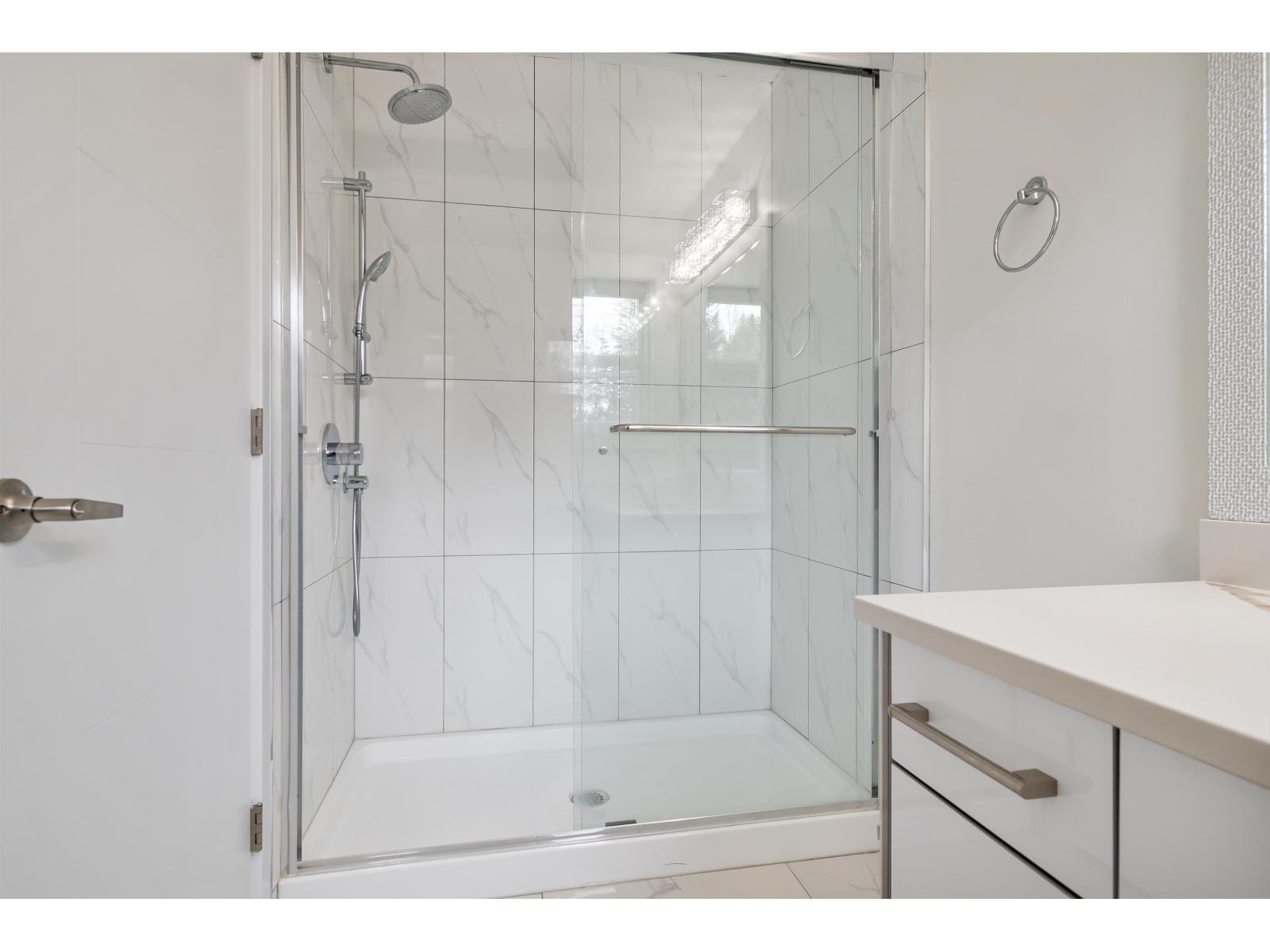 2 21088 Lakeview Crescent, Kawkawa Lake, Hope, British Columbia  V0X 1L1 - Photo 6 - R3085954