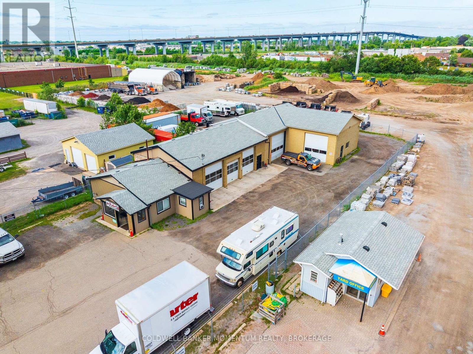 132 Bunting Road, St. Catharines (E. Chester), Ontario  L2P 3G5 - Photo 3 - X12757842