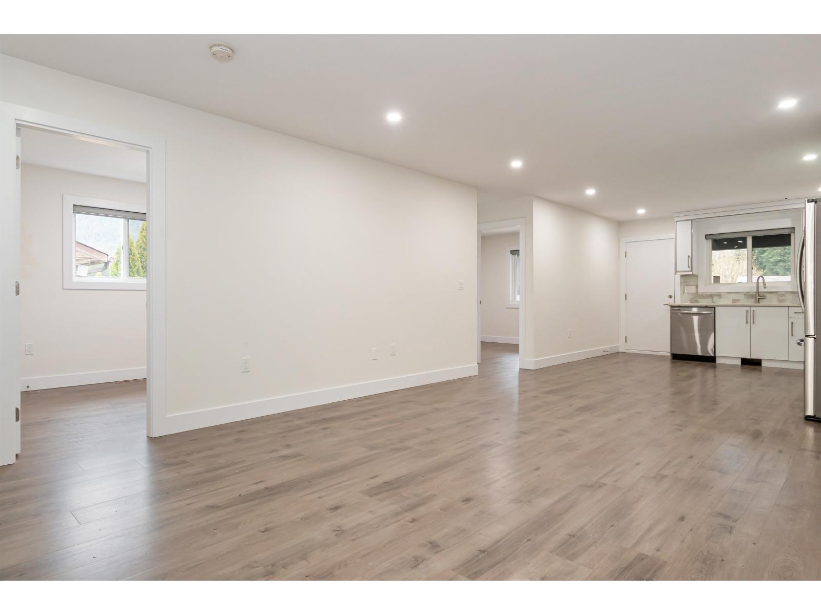 2 21088 Lakeview Crescent, Kawkawa Lake, Hope, British Columbia  V0X 1L1 - Photo 10 - R3085954