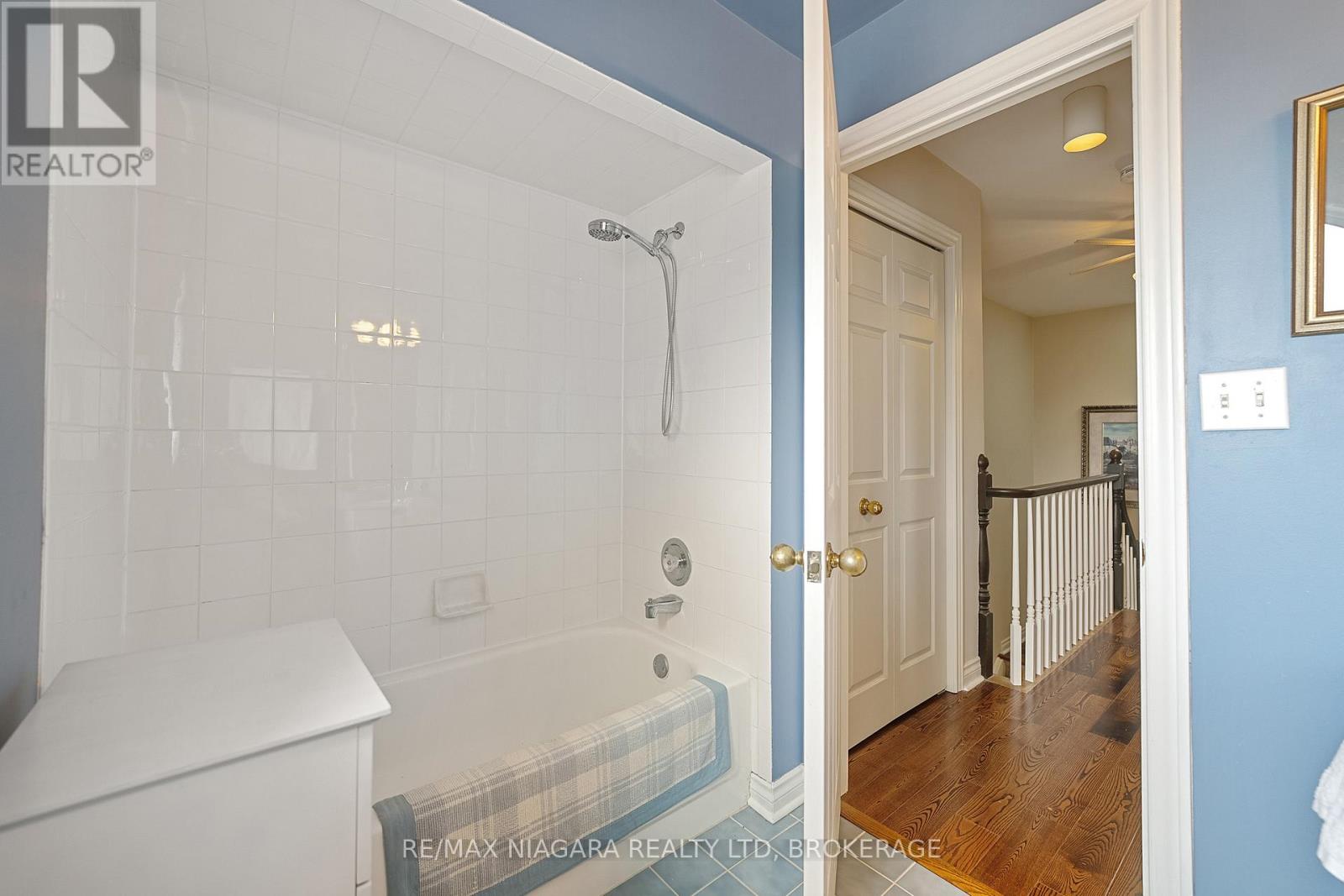 41 - 15 Lakeside Drive, St. Catharines (Port Weller), Ontario  L2M 1P3 - Photo 19 - X12757750