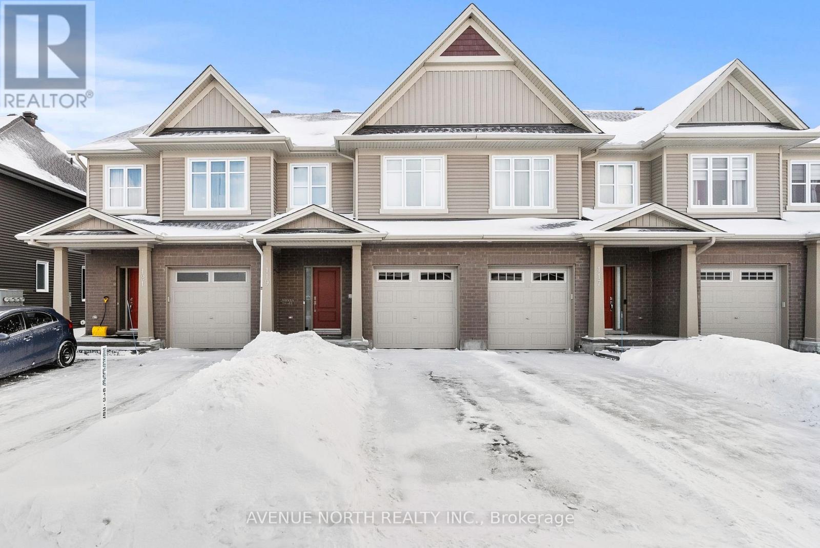 <div class="slider-price">$2,700 Monthly</div><p>119 Eric Maloney Way, Ottawa, Ontario</p>