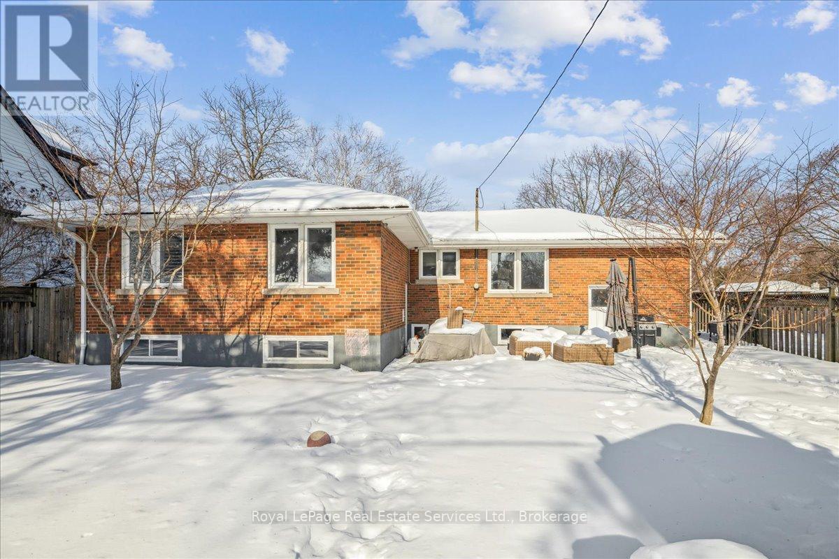 384 Strathcona Drive, Burlington, Ontario  L7L 2E5 - Photo 29 - W12756744