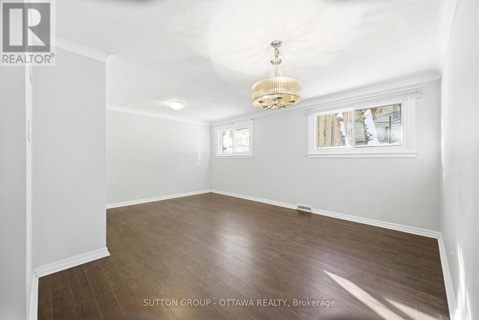 1654 Abbey Road, Ottawa, Ontario  K1G 0H3 - Photo 9 - X12757422