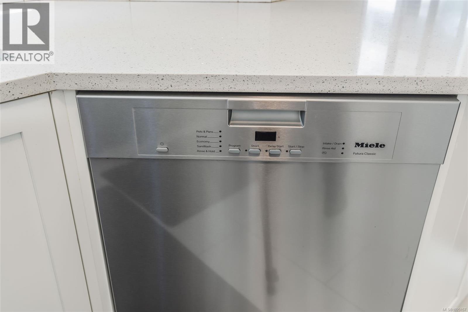 6421 Portsmouth Rd, Nanaimo, British Columbia  V9V 1A3 - Photo 8 - 1025157