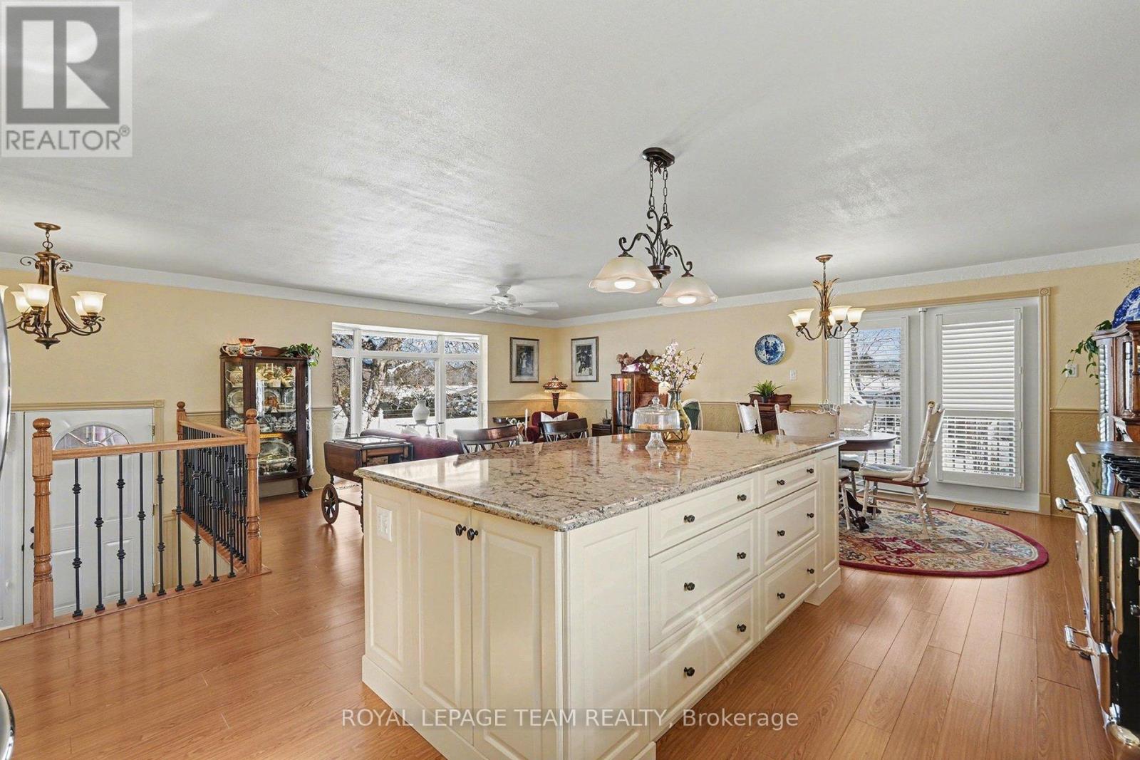 504 Clothier Street E, North Grenville, Ontario  K0G 1J0 - Photo 8 - X12757284