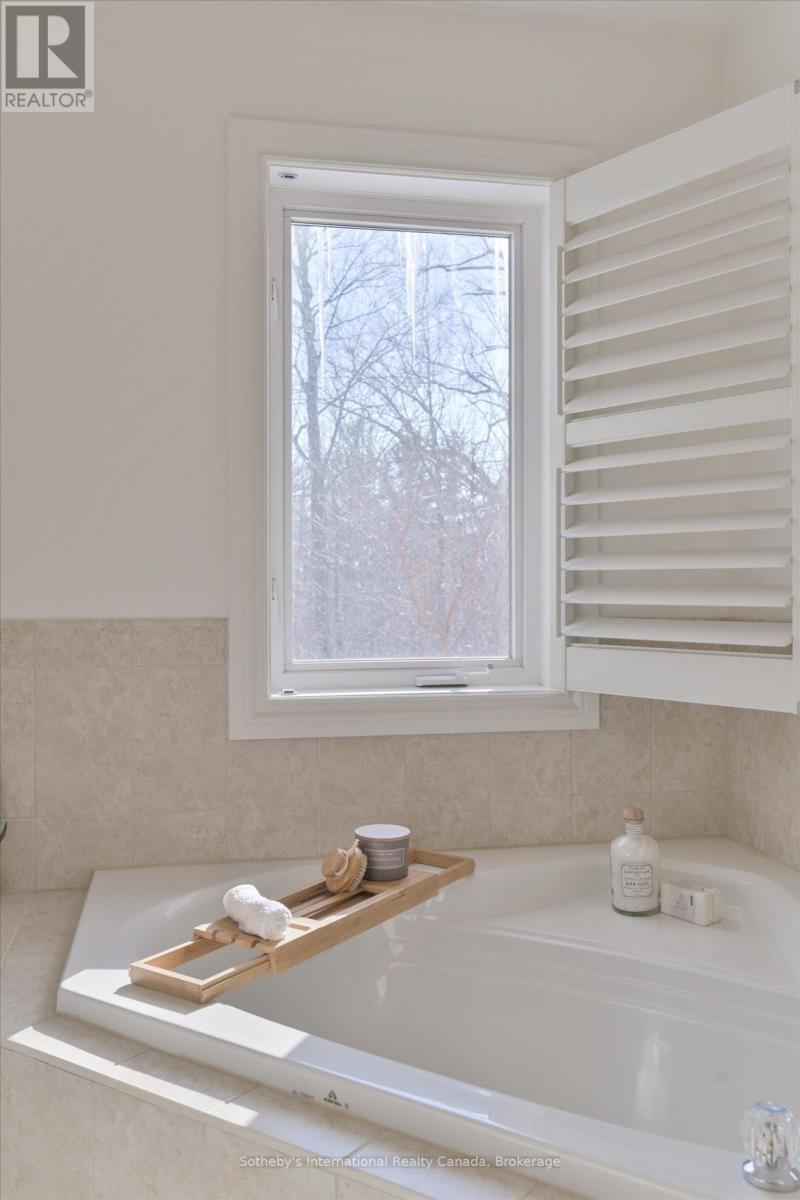 21 - 300 Ravineview Way, Oakville (Wc Wedgewood Creek), Ontario  L6H 7J1 - Photo 21 - W12757884