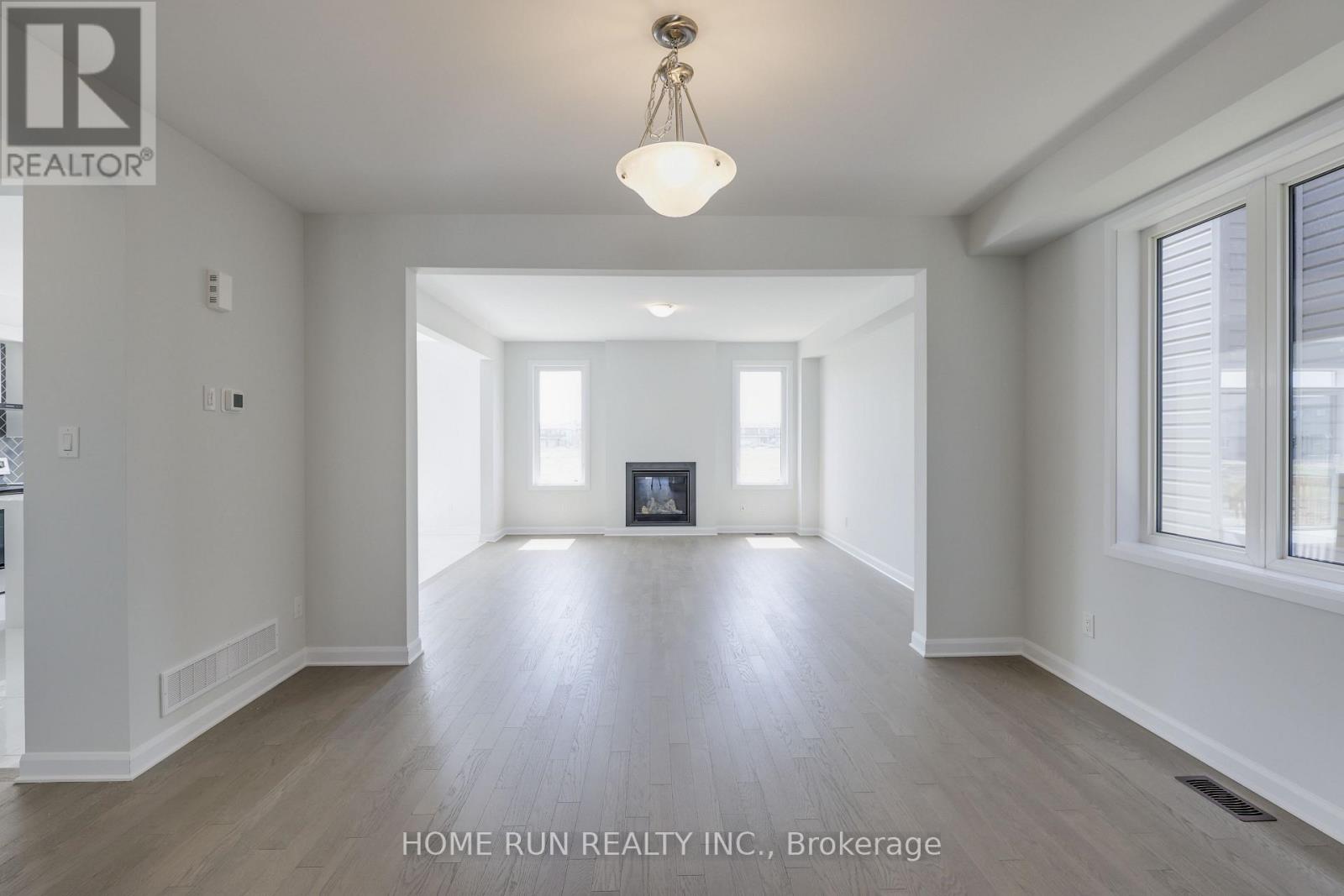 218 Elsie Macgill Walk, Ottawa, Ontario  K2W 0L5 - Photo 5 - X12757310