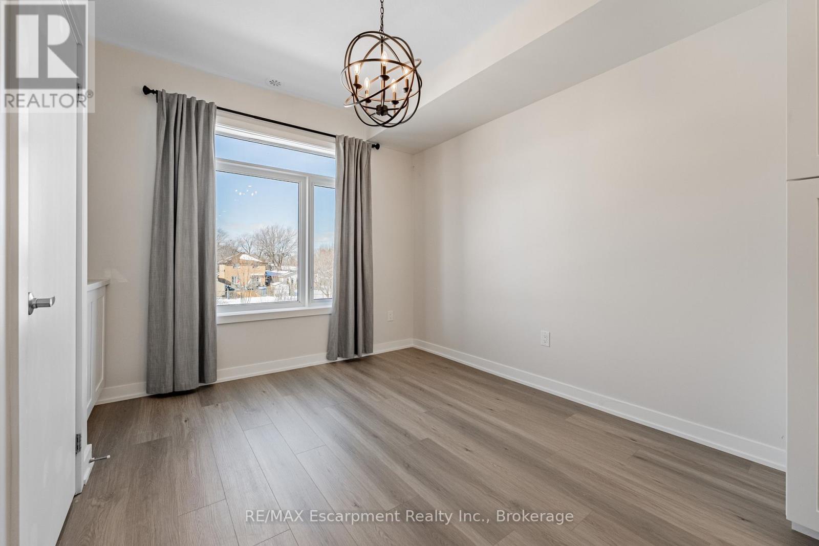 18 - 590 North Service Road, Hamilton, Ontario  L8E 0K5 - Photo 10 - X12756792