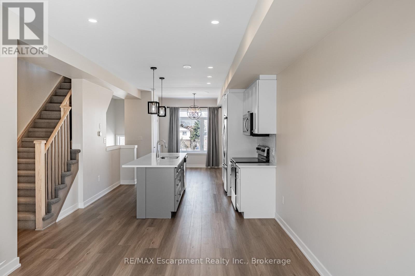 18 - 590 North Service Road, Hamilton, Ontario  L8E 0K5 - Photo 15 - X12756792