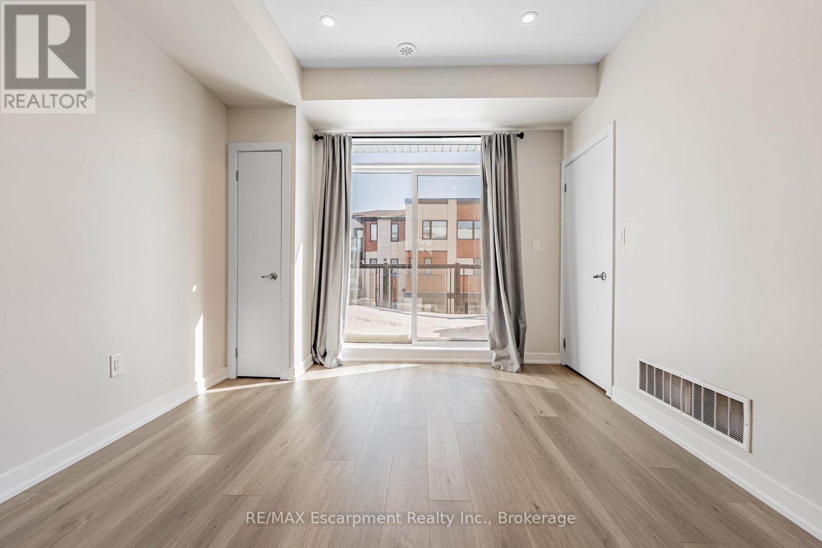 18 - 590 North Service Road, Hamilton, Ontario  L8E 0K5 - Photo 19 - X12756792