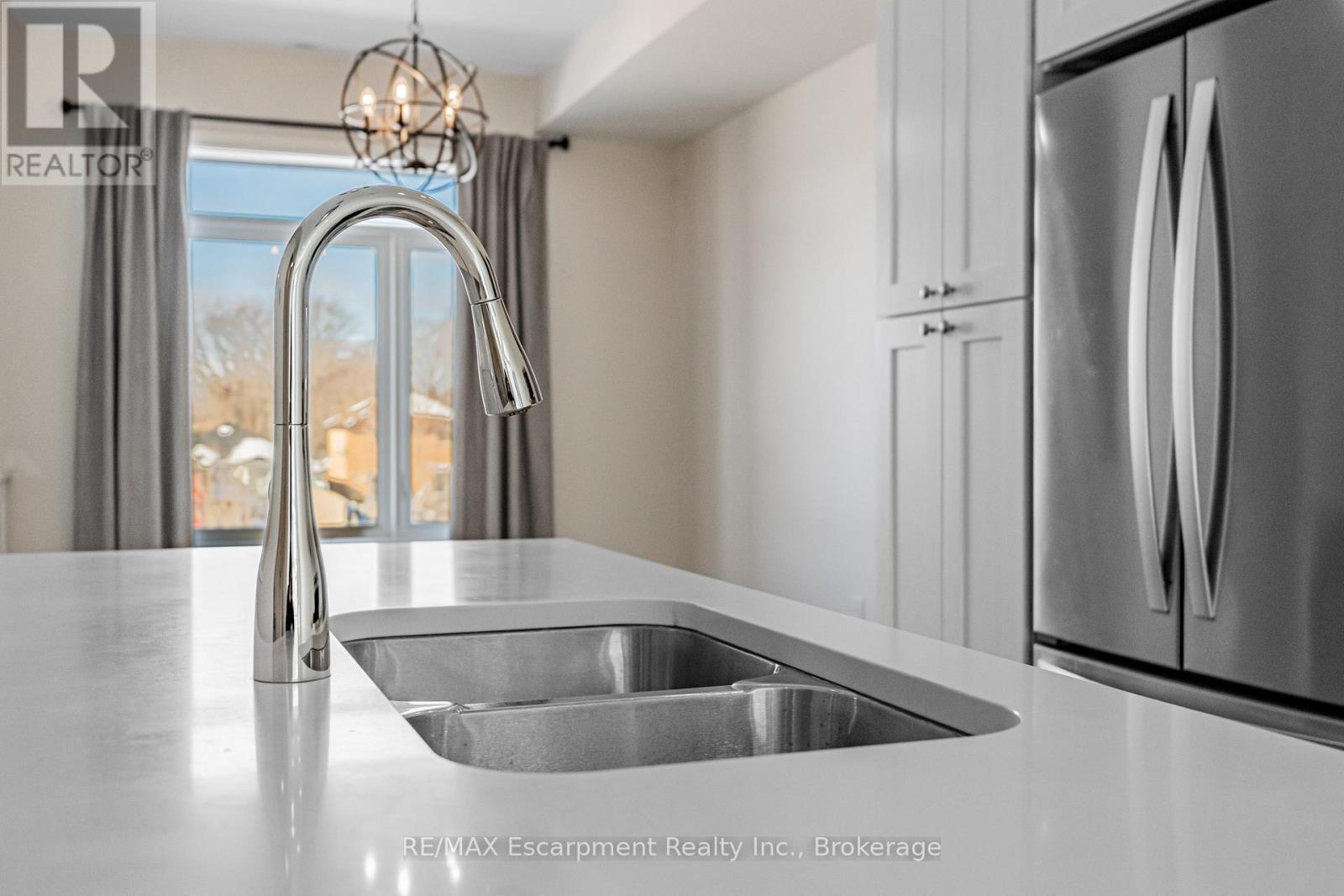 18 - 590 North Service Road, Hamilton, Ontario  L8E 0K5 - Photo 8 - X12756792