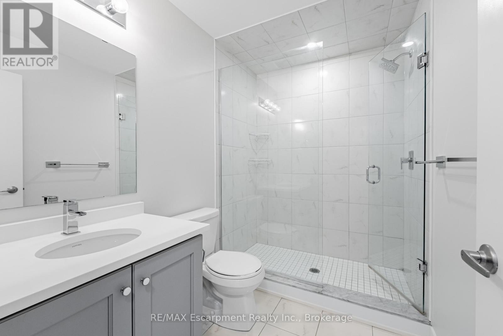 18 - 590 North Service Road, Hamilton, Ontario  L8E 0K5 - Photo 29 - X12756792