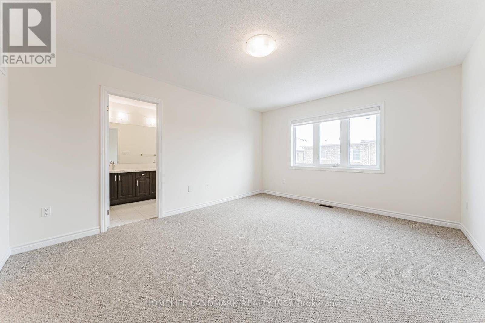 85 Jonkman Boulevard, Bradford West Gwillimbury (Bradford), Ontario  L3Z 4J9 - Photo 18 - N12757788