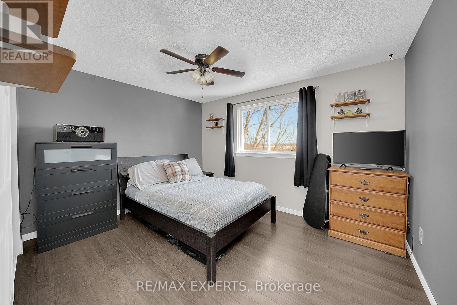 266 Britannia Avenue, Bradford West Gwillimbury (Bradford), Ontario  L3Z 1A7 - Photo 26 - N12757804