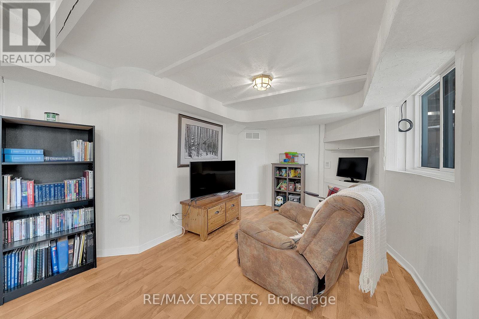 266 Britannia Avenue, Bradford West Gwillimbury (Bradford), Ontario  L3Z 1A7 - Photo 33 - N12757804