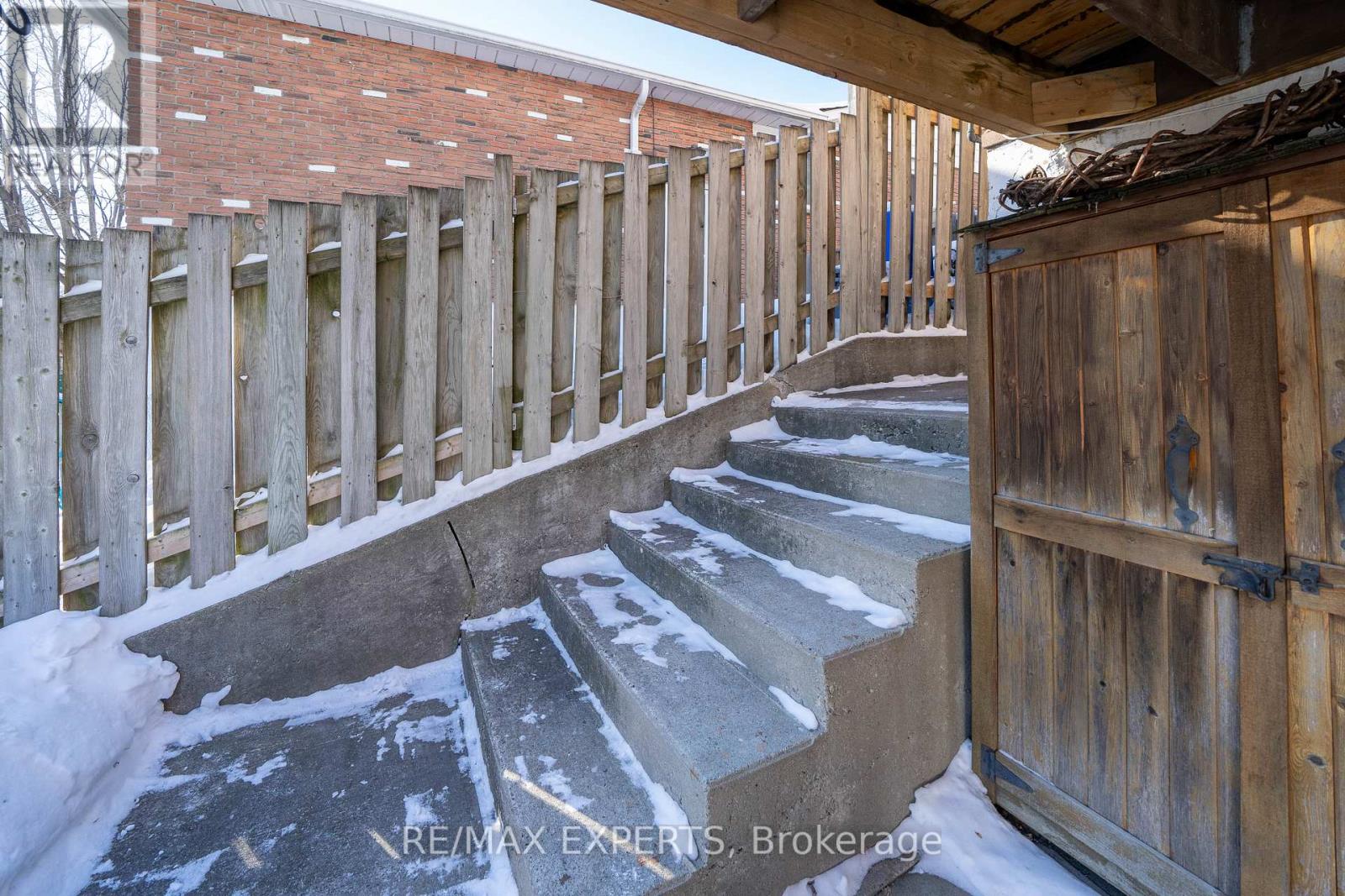 266 Britannia Avenue, Bradford West Gwillimbury (Bradford), Ontario  L3Z 1A7 - Photo 38 - N12757804