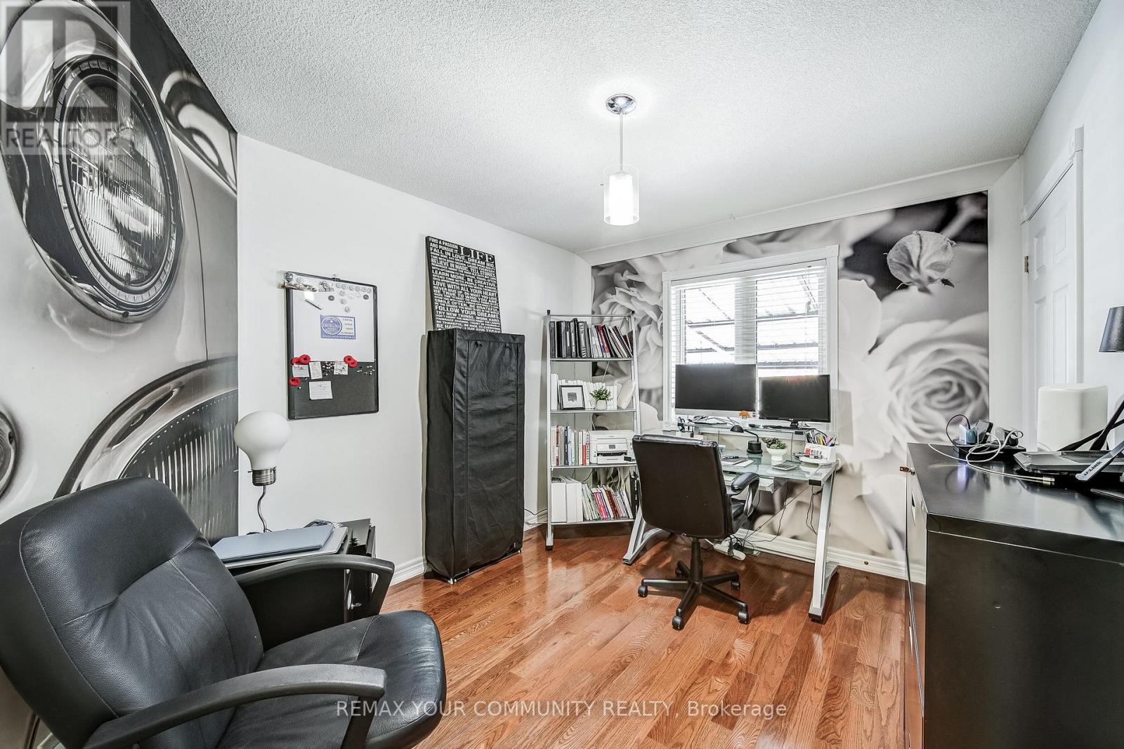 53 Highcastle Avenue, Georgina, Ontario  L4P 4B4 - Photo 22 - N12757890