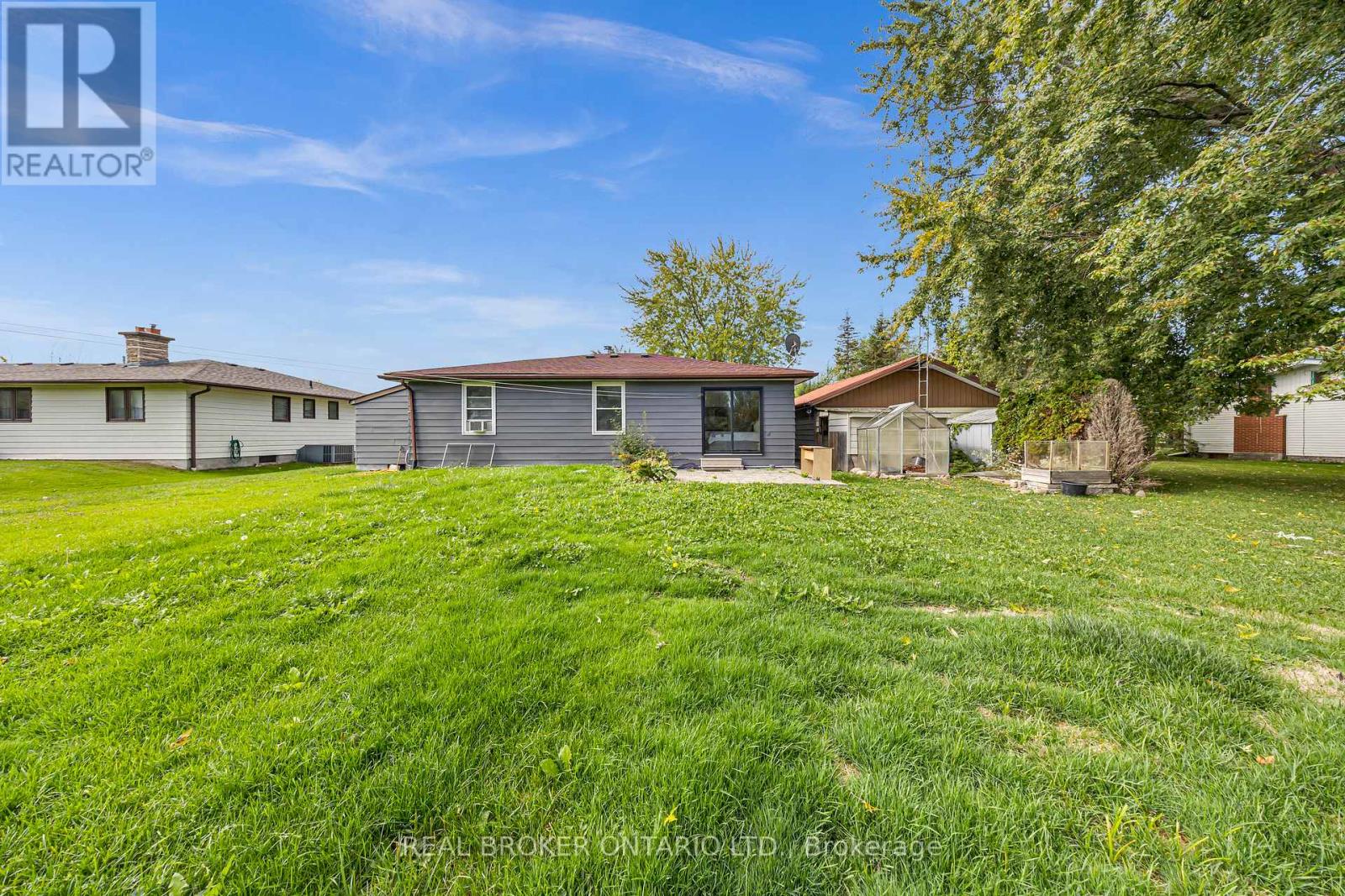 9 Centre Road, Georgina, Ontario  L0E 1N0 - Photo 26 - N12757892