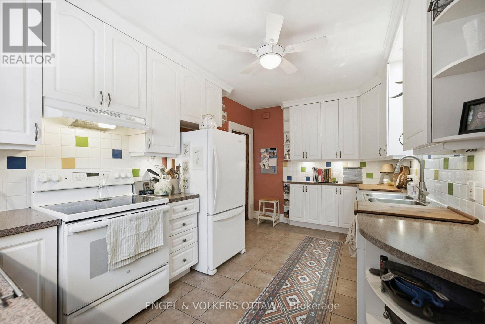 407 Echo Drive, Ottawa, Ontario  K1S 1N5 - Photo 25 - X12757274