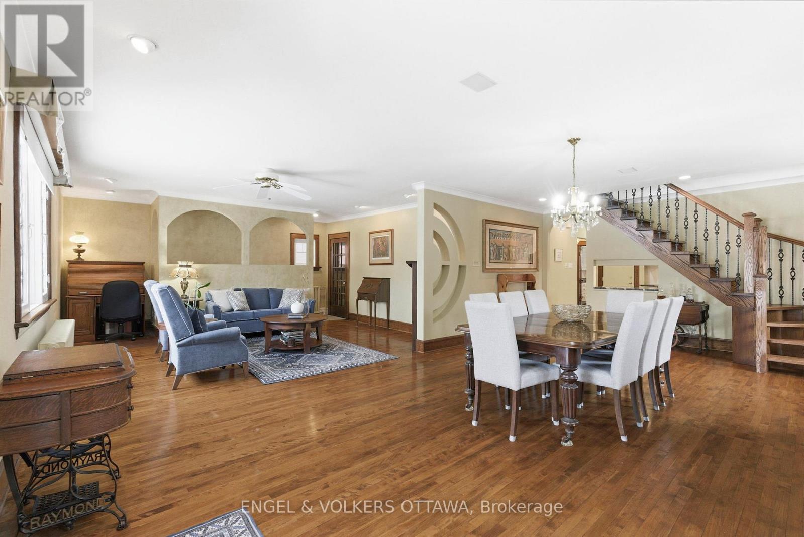 407 Echo Drive, Ottawa, Ontario  K1S 1N5 - Photo 8 - X12757274