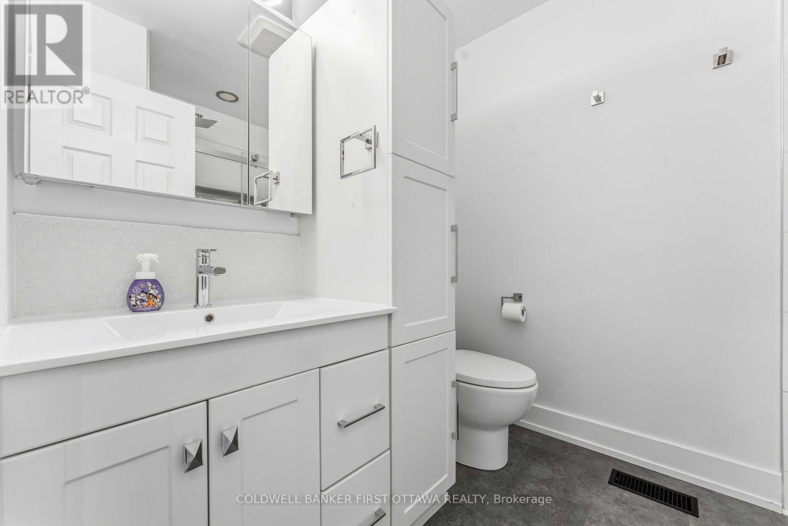 33 Monterey Drive, Ottawa, Ontario  K2H 7A9 - Photo 19 - X12757786