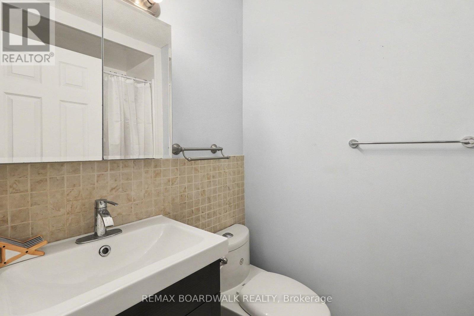 16319 Seventh Road, North Stormont, Ontario  K0C 1W0 - Photo 15 - X12757932