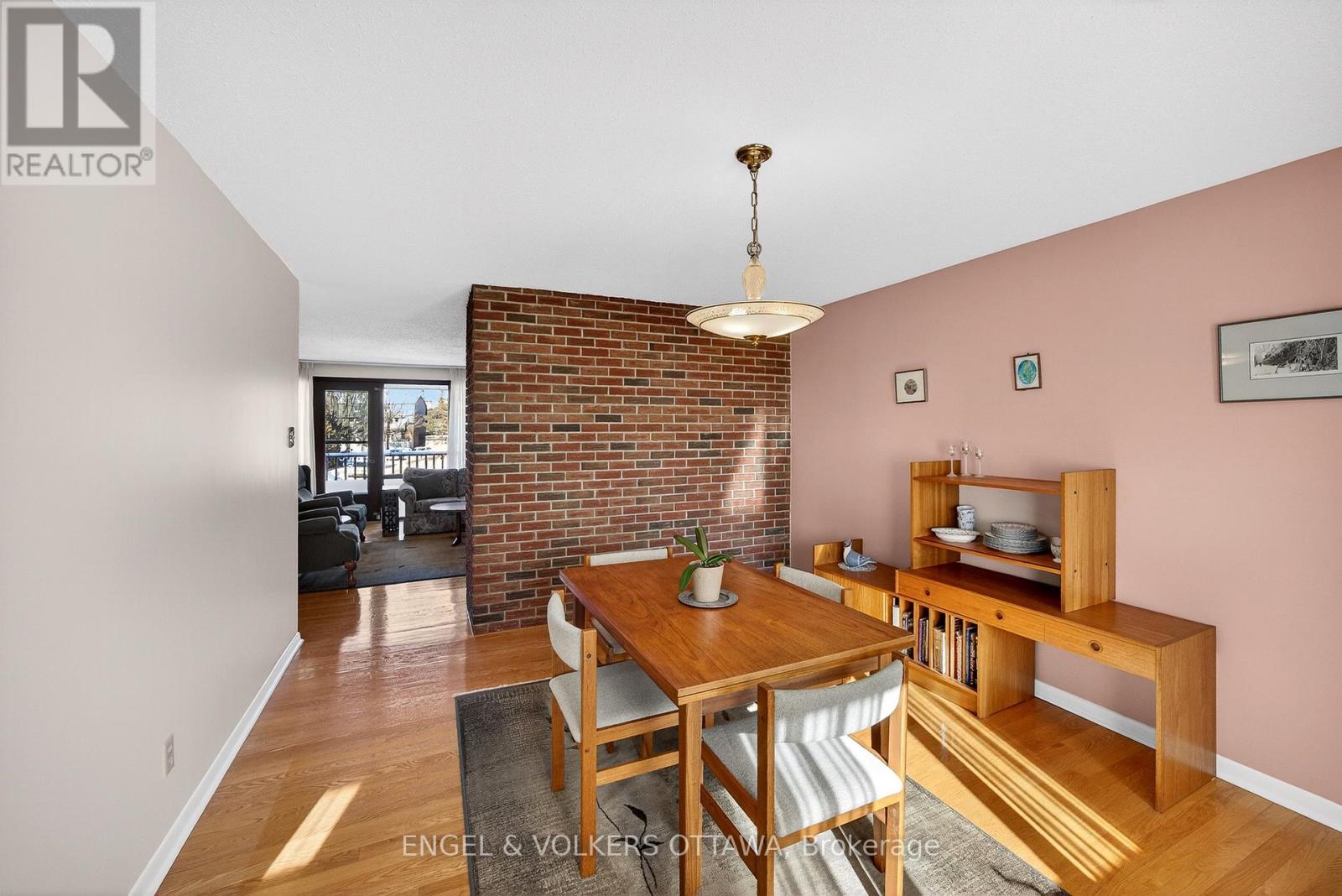 34 Wallford Way, Ottawa, Ontario  K2E 6B6 - Photo 14 - X12757948