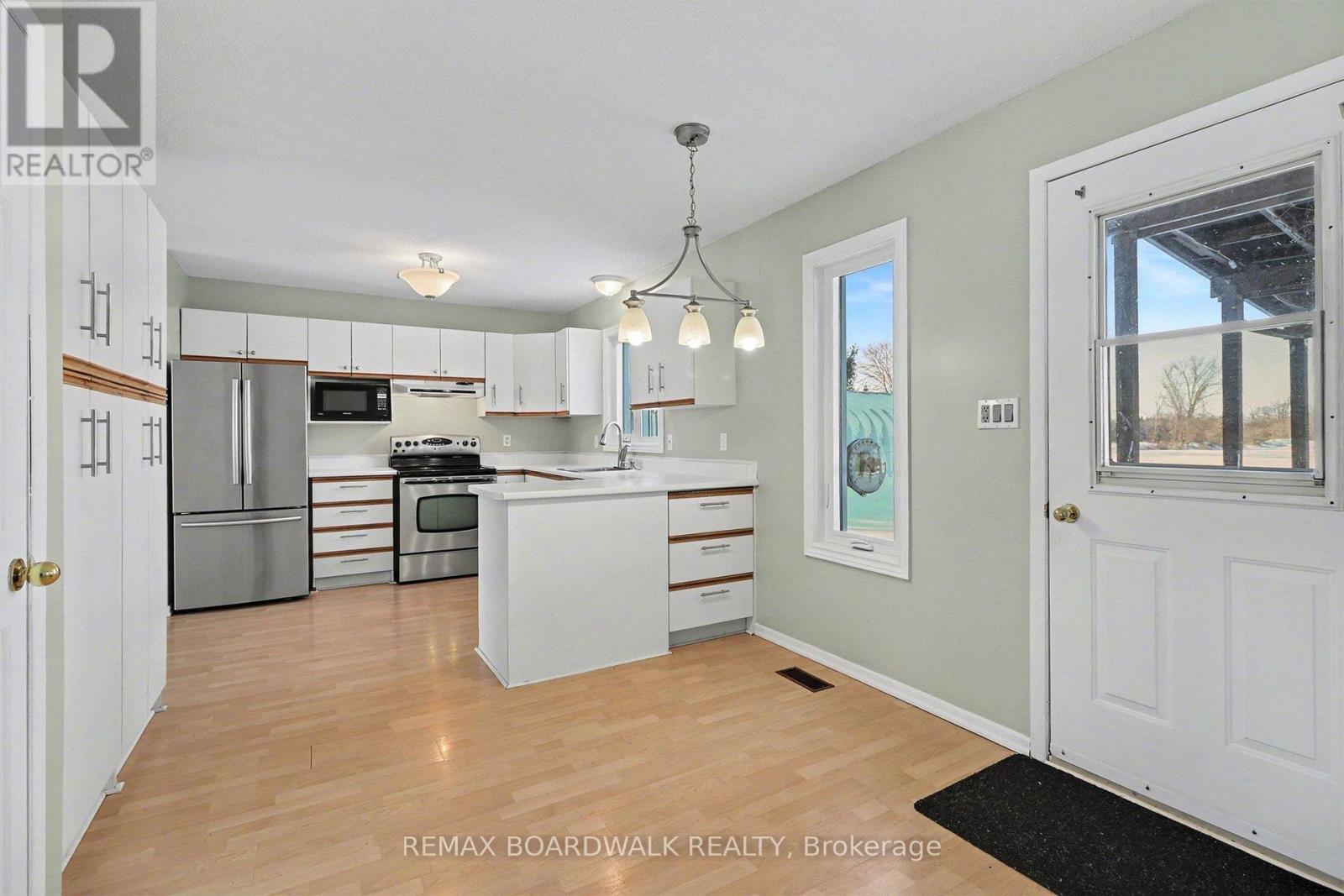 16319 Seventh Road, North Stormont, Ontario  K0C 1W0 - Photo 6 - X12757932