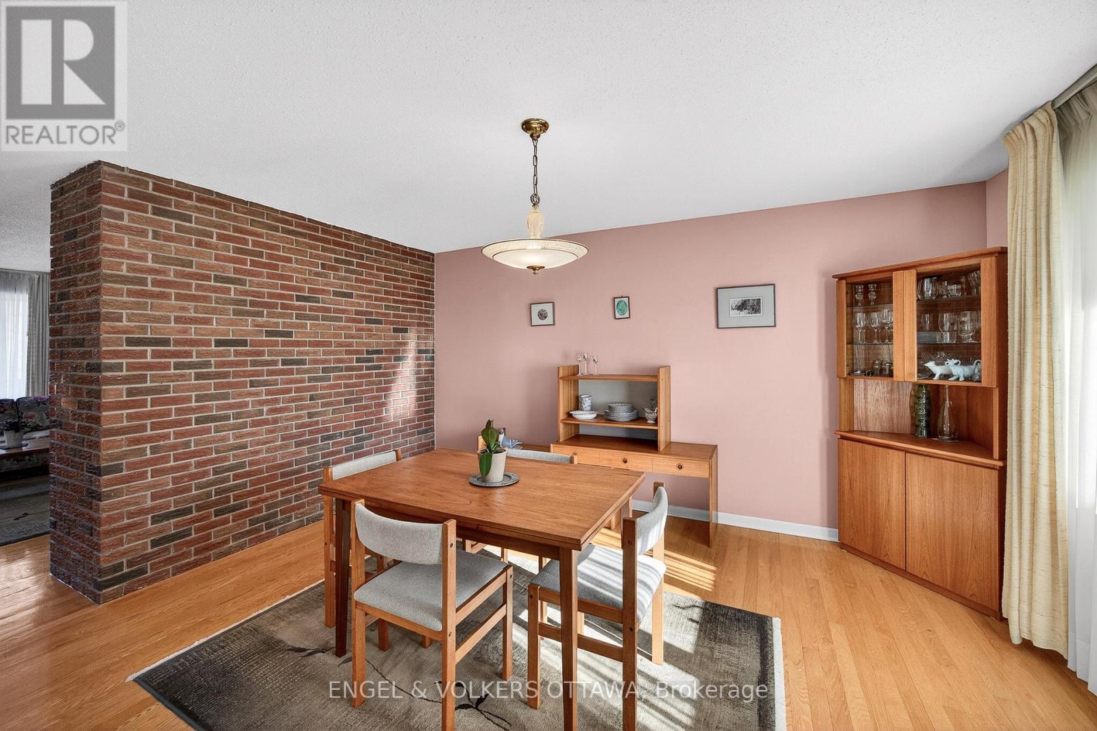 34 Wallford Way, Ottawa, Ontario  K2E 6B6 - Photo 13 - X12757948