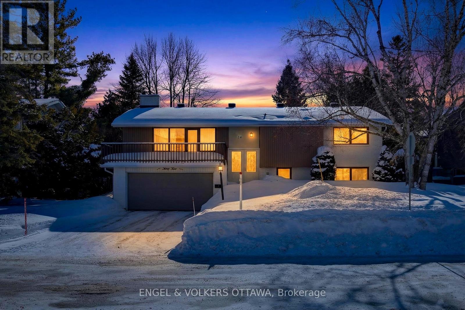 34 Wallford Way, Ottawa, Ontario  K2E 6B6 - Photo 2 - X12757948