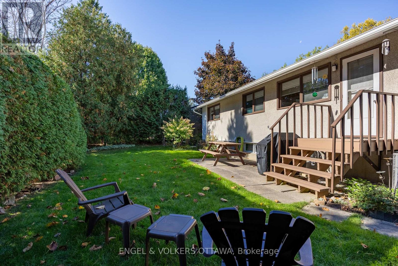 34 Wallford Way, Ottawa, Ontario  K2E 6B6 - Photo 43 - X12757948