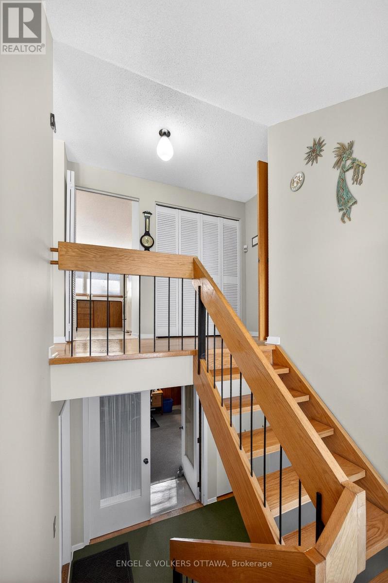 34 Wallford Way, Ottawa, Ontario  K2E 6B6 - Photo 28 - X12757948