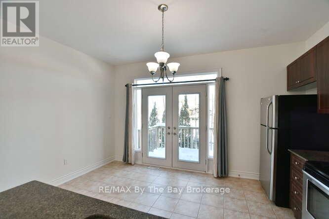 11 Savannah Crescent, Wasaga Beach, Ontario  L9Z 0E7 - Photo 22 - S12756656