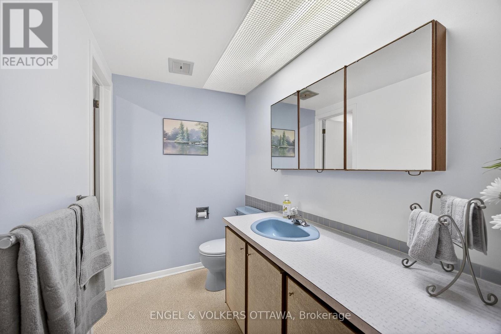 34 Wallford Way, Ottawa, Ontario  K2E 6B6 - Photo 24 - X12757948