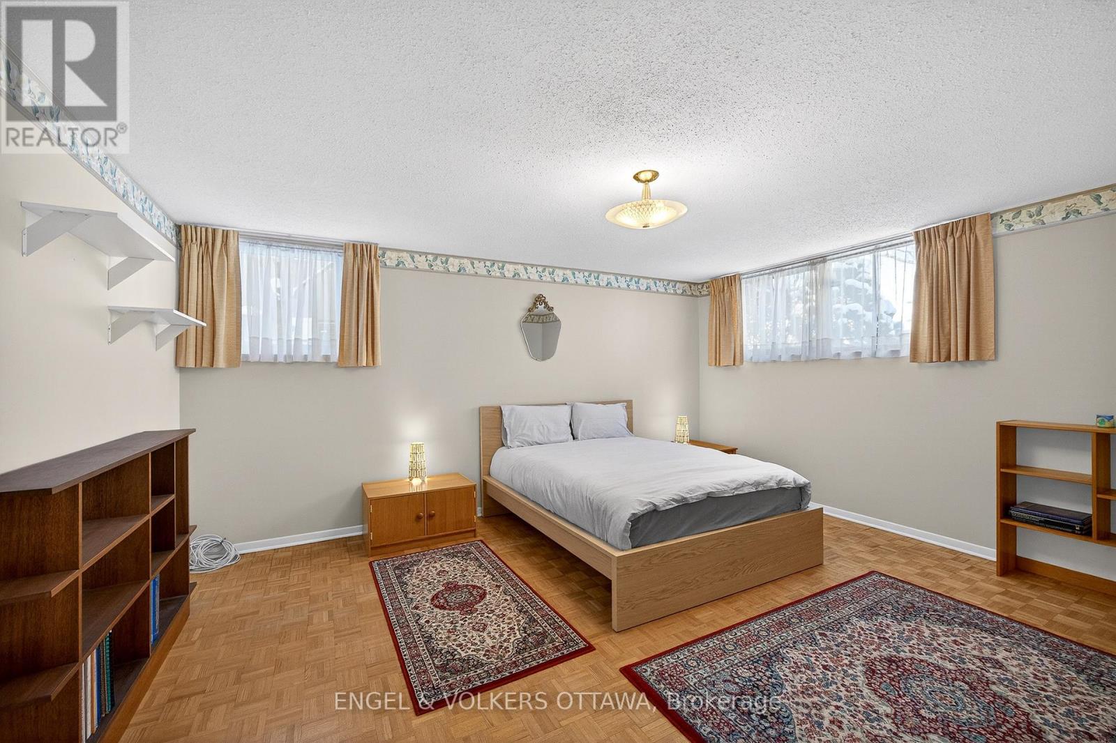 34 Wallford Way, Ottawa, Ontario  K2E 6B6 - Photo 32 - X12757948