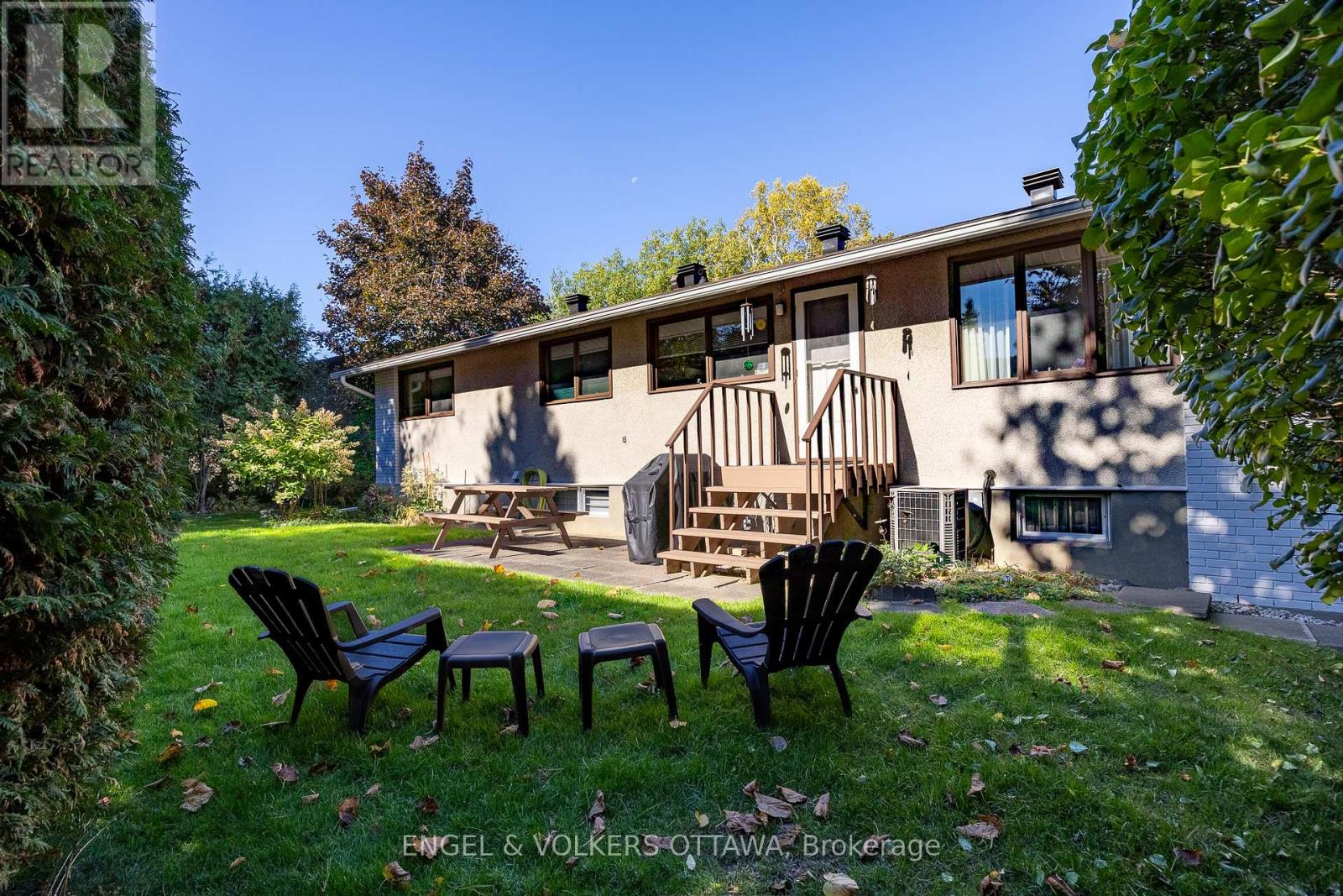 34 Wallford Way, Ottawa, Ontario  K2E 6B6 - Photo 42 - X12757948