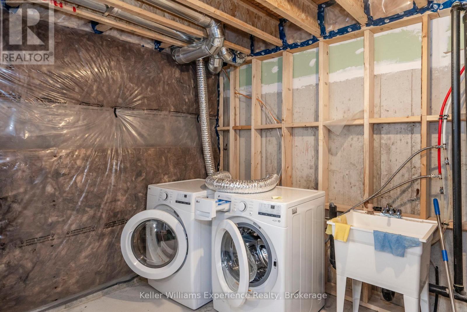 12 Durham Avenue, Barrie, Ontario  L9J 0W7 - Photo 23 - S12756810